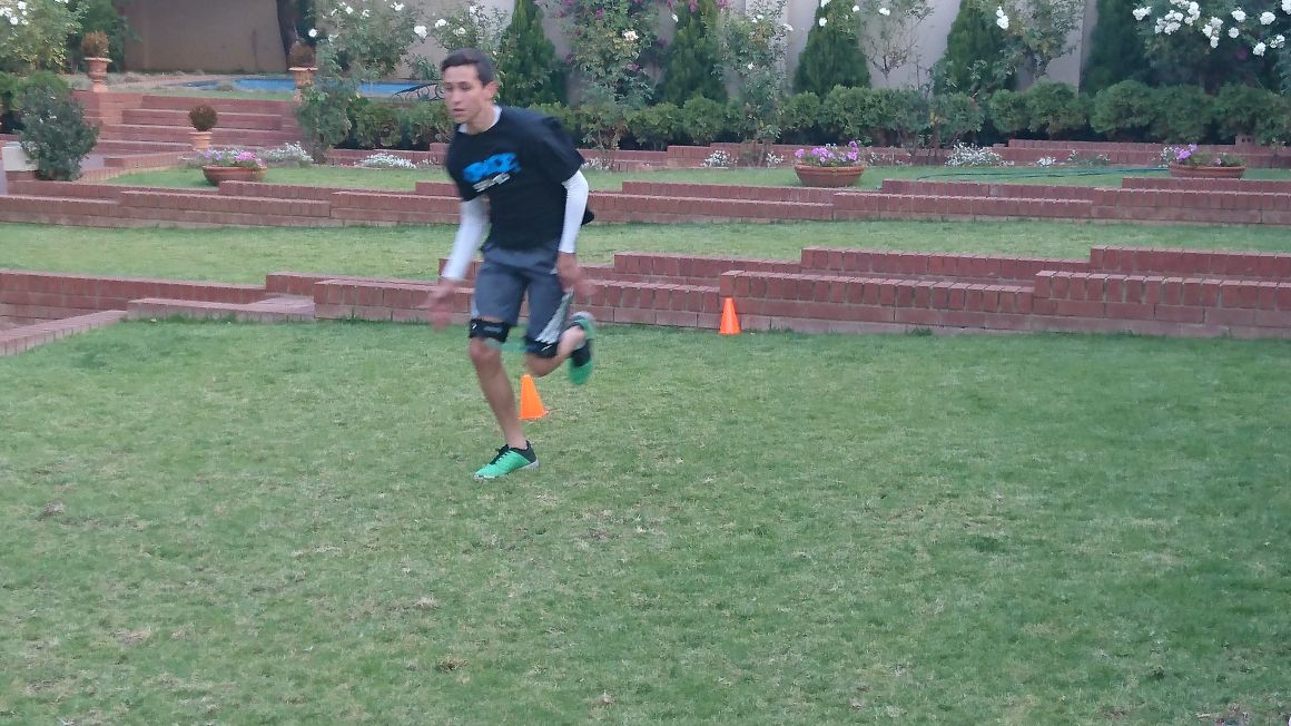 Max doing some speed work while using Myosource Kinetic Speed Bands